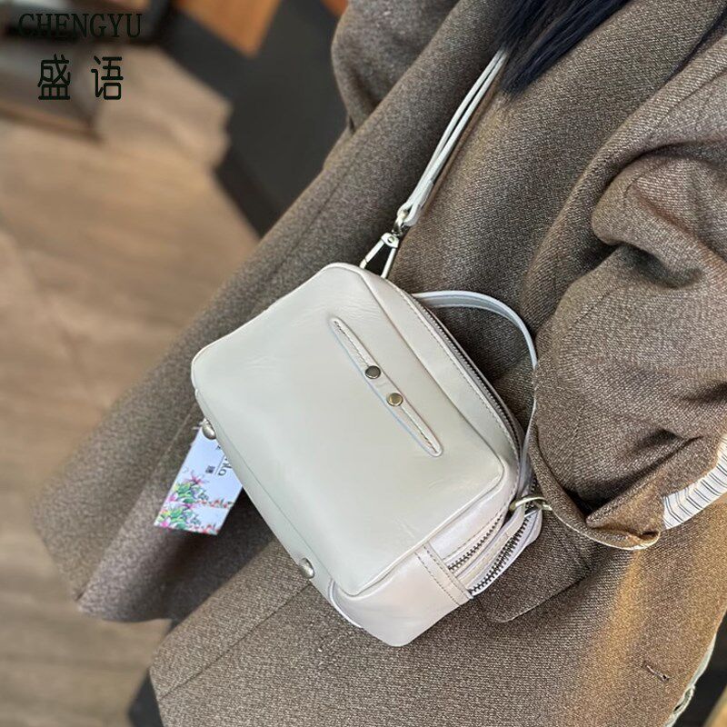 真皮斜挎包白色女包2024新款春夏迷你小包高级感百搭单肩小方挎包