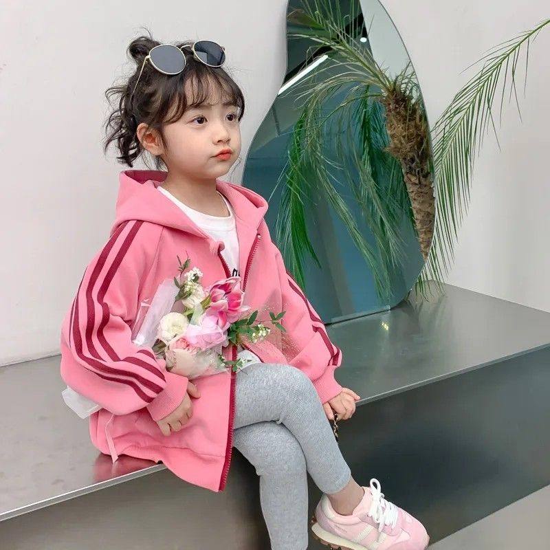 女童棒球服外套春秋款2023新款秋装时髦洋派卫衣女宝宝韩系儿童套