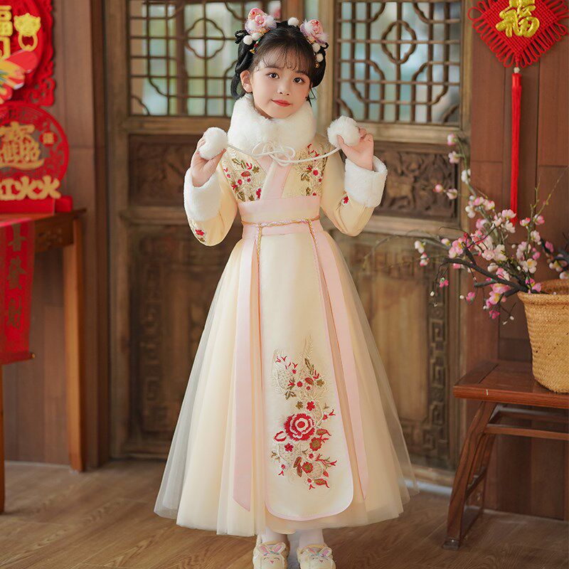 汉服女童拜年服过年2024新款冬季加绒国风唐装小女孩新年古装冬款