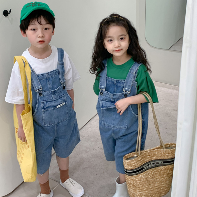 儿童牛仔背带裤短裤2023夏季新款女童韩版洋气宽松五分裤男童中裤