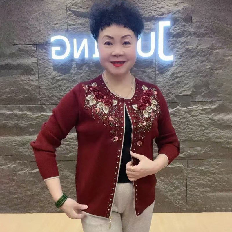 重工烫钻手工串珠拉链针织开衫宽松舒适妈妈毛衣时尚休闲百搭外套