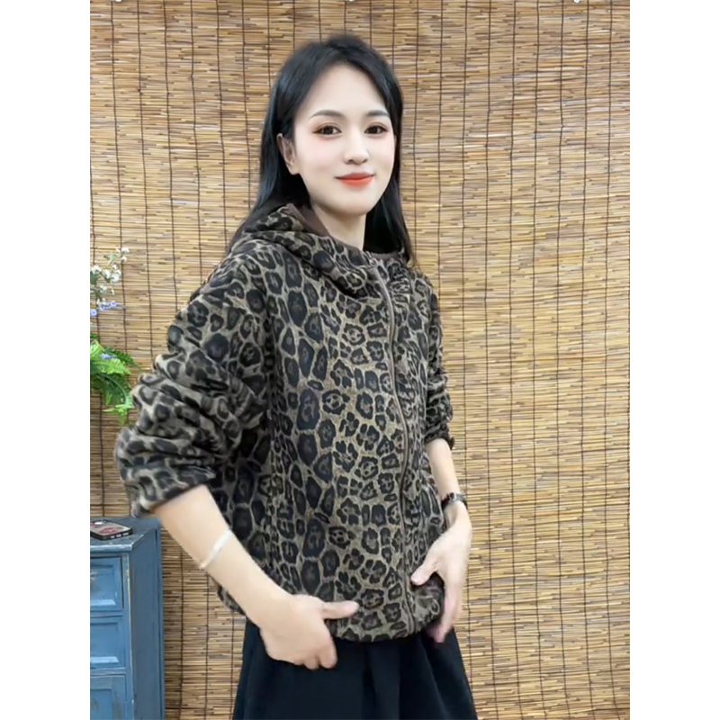 时尚百搭宽松加厚连帽豹纹外套女