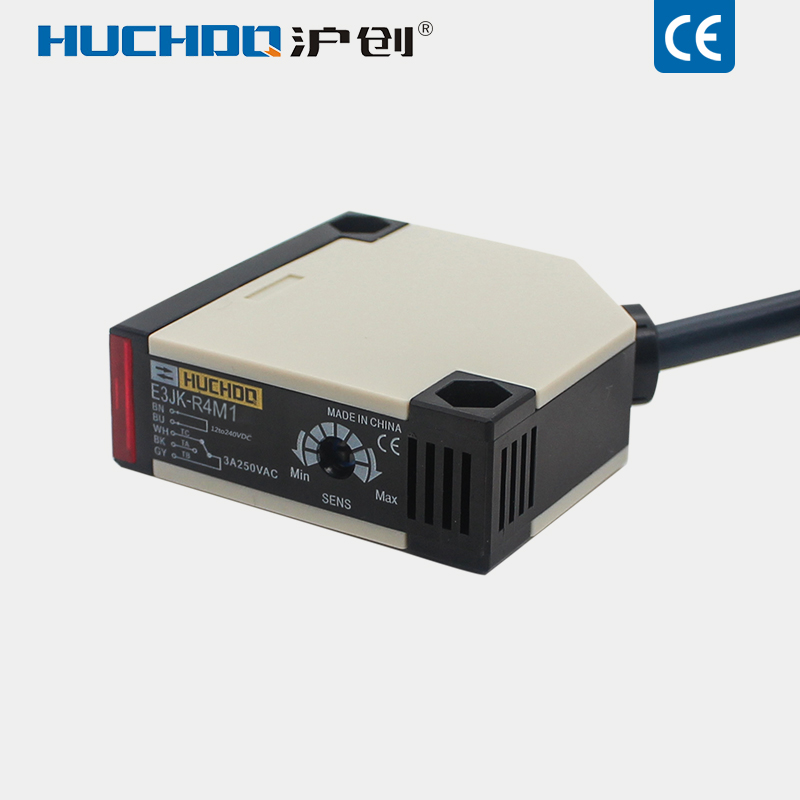 极速红外线镜d面反射感应器方形光电开关传感器E3JK-R4M1 12V 24V