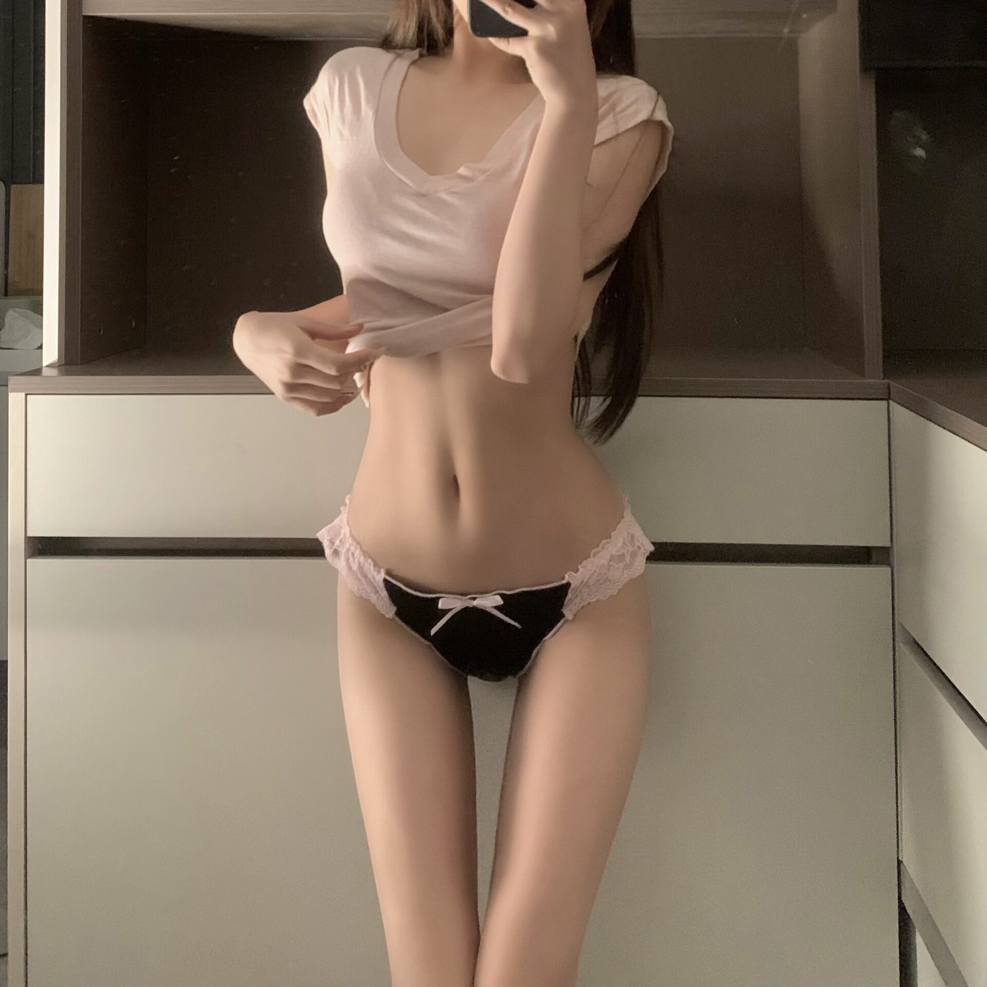 日本代购法式低腰缎面蕾丝三角裤