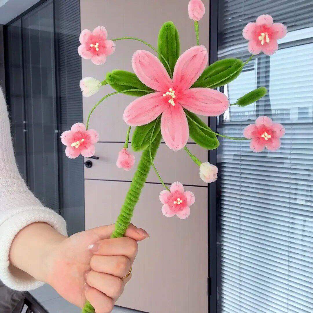手持春日桃花风车扭扭棒手工diy材料包氛围感出片神器送女友礼物