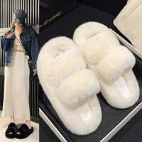 The 2023 new autumn and winter trendy, high-end, thick-soled white furry slippers for women to wear outside are fluffy thumbnail 4