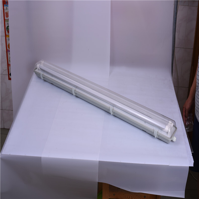 厂家直销T8 LED三防灯灯罩1.2M全塑料PC