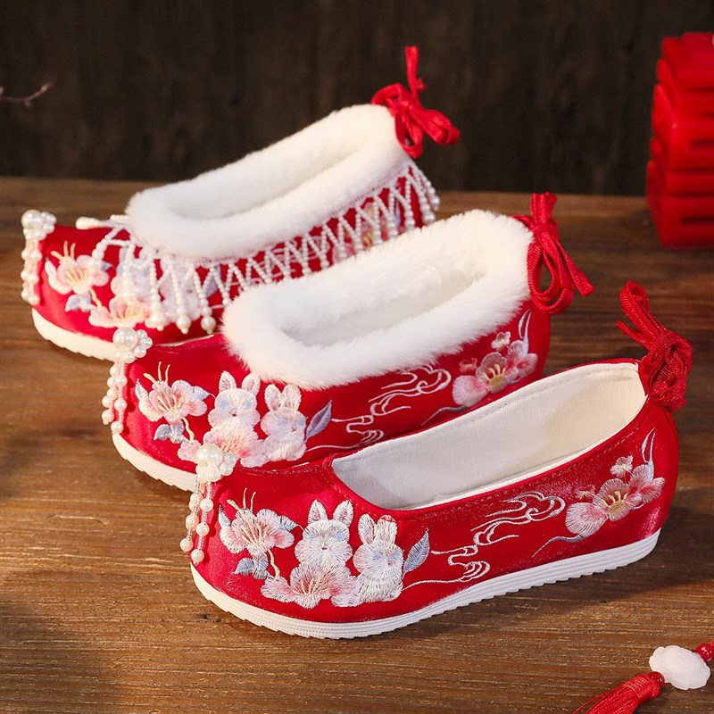 冬季大码古风加绒棉汉服鞋女搭配内增高绣花鞋古装翘头弓鞋学生鞋