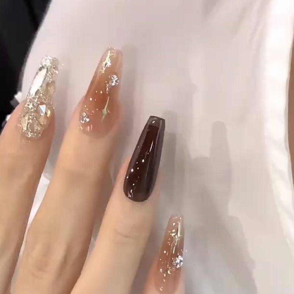 纯手工美甲穿戴甲秋冬新款中长深色气质显白碎钻爆闪温柔指甲贴片,彩妆/香水/美妆工具,美甲工具,淘宝优惠券,粉丝福利购,淘宝优惠卷