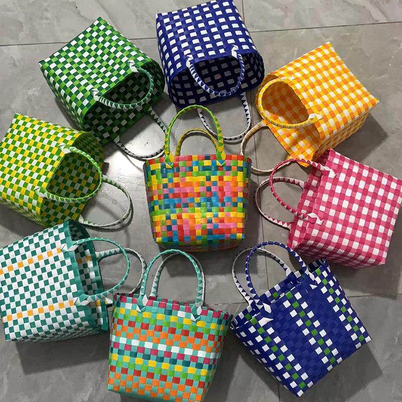 买 菜篮子塑料编织收纳筐购物篮野餐采摘篮手提洗澡篮沙滩包托 托