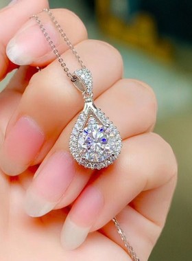 钻石之乡河南钻石商丘钻石河南人造钻石水滴梨形吊坠微镶八a2494