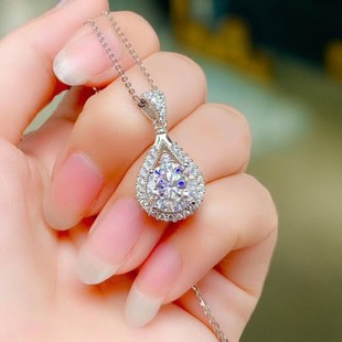 钻石之乡河南钻石商丘钻石河南人造钻石水滴梨形吊坠微镶八a2494