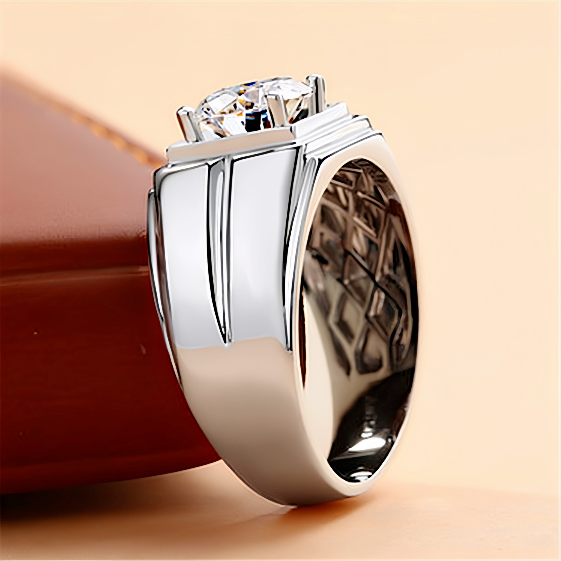 钻石之乡河南柘城河南人工钻石镀18K白金结婚钻石戒指仿莫桑钻订