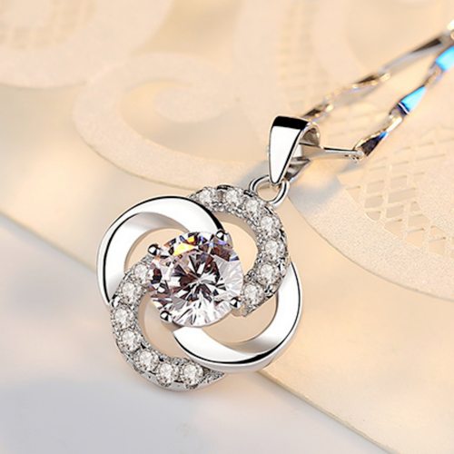 钻石之乡河南商丘气质银项链女锁骨旋转爱吊坠日韩微镶嵌简a0157