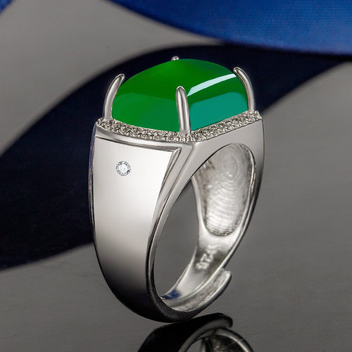 钻石之乡河南商丘复古镶钻马鞍石仿玉髓戒指 镶仿和田碧玉马a0230