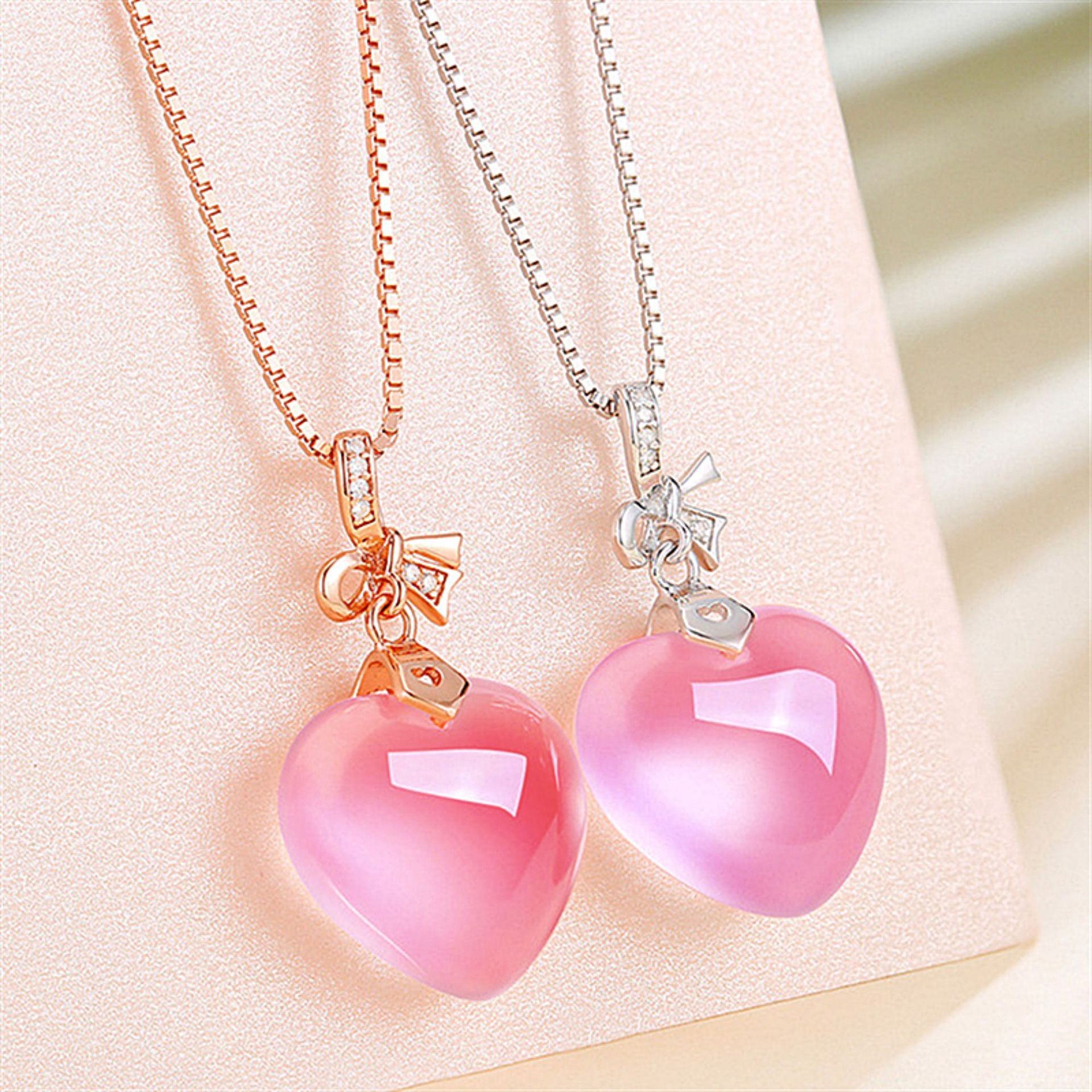 钻石之乡河南柘城河南人工钻石网红甜美粉色心形吊坠恬静爱的真谛