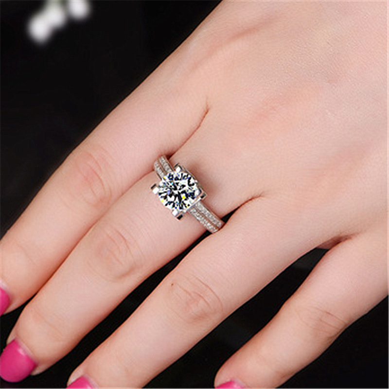 钻石之乡河南柘城河南人工钻石热卖双排钻牛头款戒指镀18k白黄玫