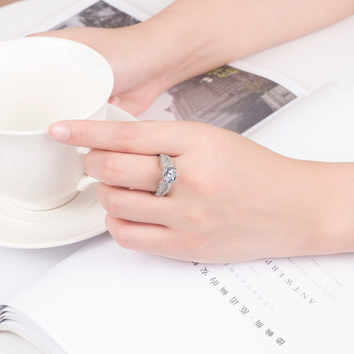 钻石之乡河南商丘韩版新款新颖六爪锆石戒指  时尚白铜镀玫a0265