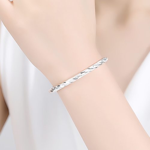 钻石之乡河南商丘圆管推拉流星雨银手镯子女 新款磨砂银手镯a2912