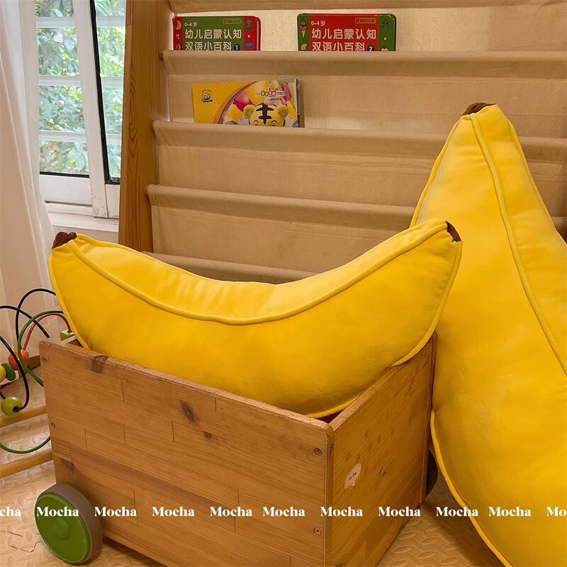 ins网红可爱香蕉抱枕沙发靠垫宿舍床上夹腿抱着睡靠枕送女生礼物