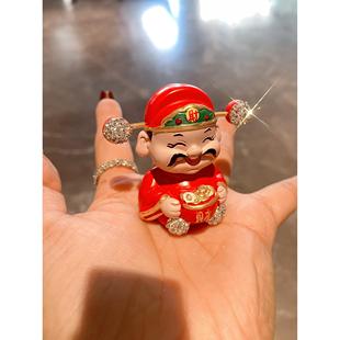 中国新年红色经典汽车内饰配件汽车装饰品汽车中控台财神可爱摇头