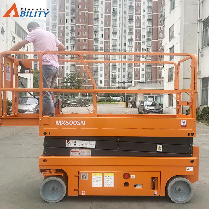 工厂定制高空作业车 剪叉式高空作业登高车移动自行高空作业车