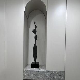 现代简约落地细长型壁龛摆件样品屋展示中心雕塑轻奢高级感客厅玄