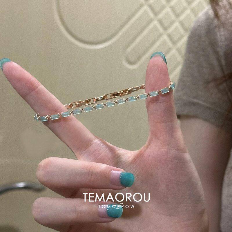 碎冰女个性设计感气质轻奢蓝扣时尚清新小高级感手环方形手饰手链