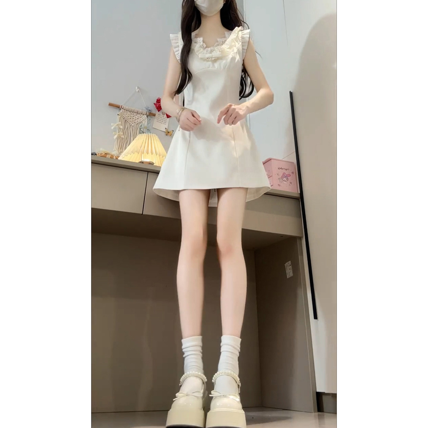 法式甜辣风蕾丝蝴蝶结白色连衣裙子女夏季2026新款设计感气质短裙