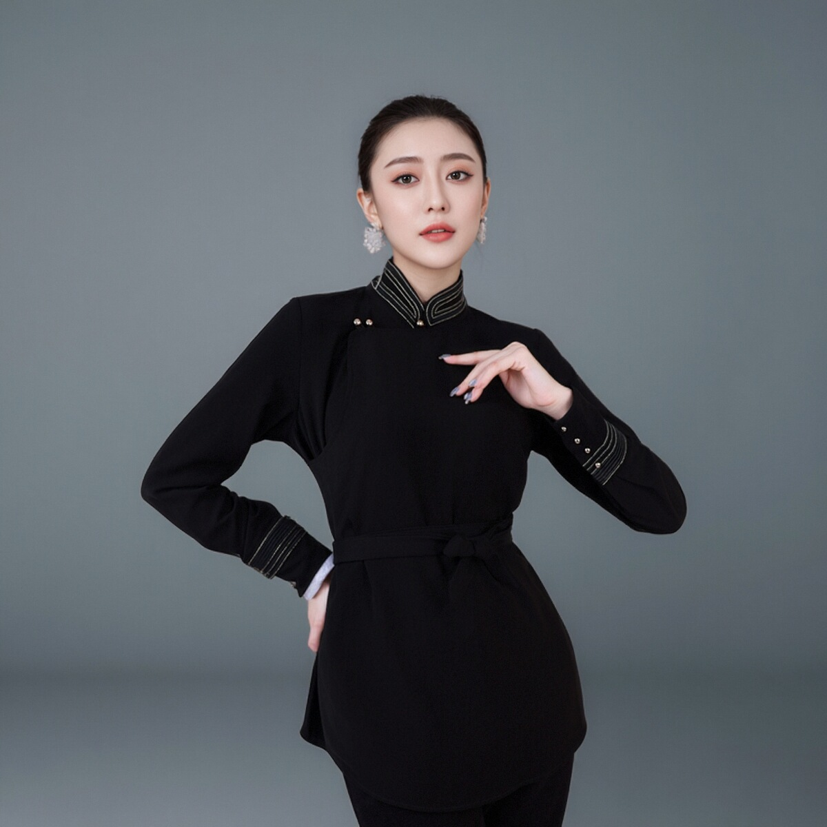 蒙古服装女上衣春夏新款长袖开衫纯色立领修身气质民族风打底衬衫