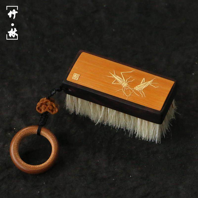 精品名家戚挺飞纯手工留青雕刻老玉竹文玩刷子竹雕竹木把玩毛刷,特色手工艺,竹编/竹雕,淘宝优惠券,粉丝福利购,淘宝优惠卷