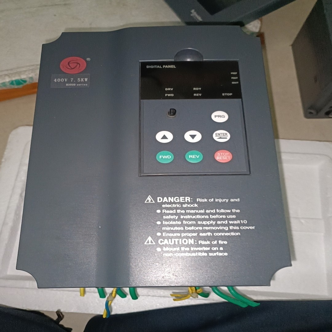 众辰75kw变频器H3400A07D5K功能没问题成色