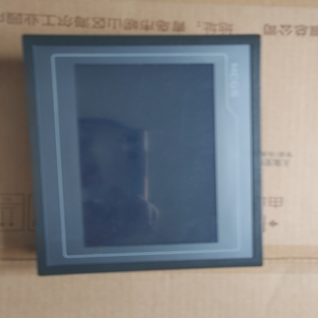 TPC7012EL  24V成色漂亮2台包好