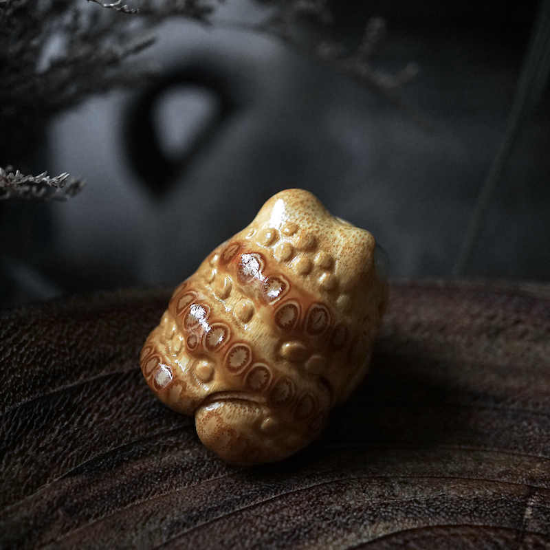 极速东方大e活眼招财纯手工竹根雕刻迷你小金蟾手把件指尖玩物文