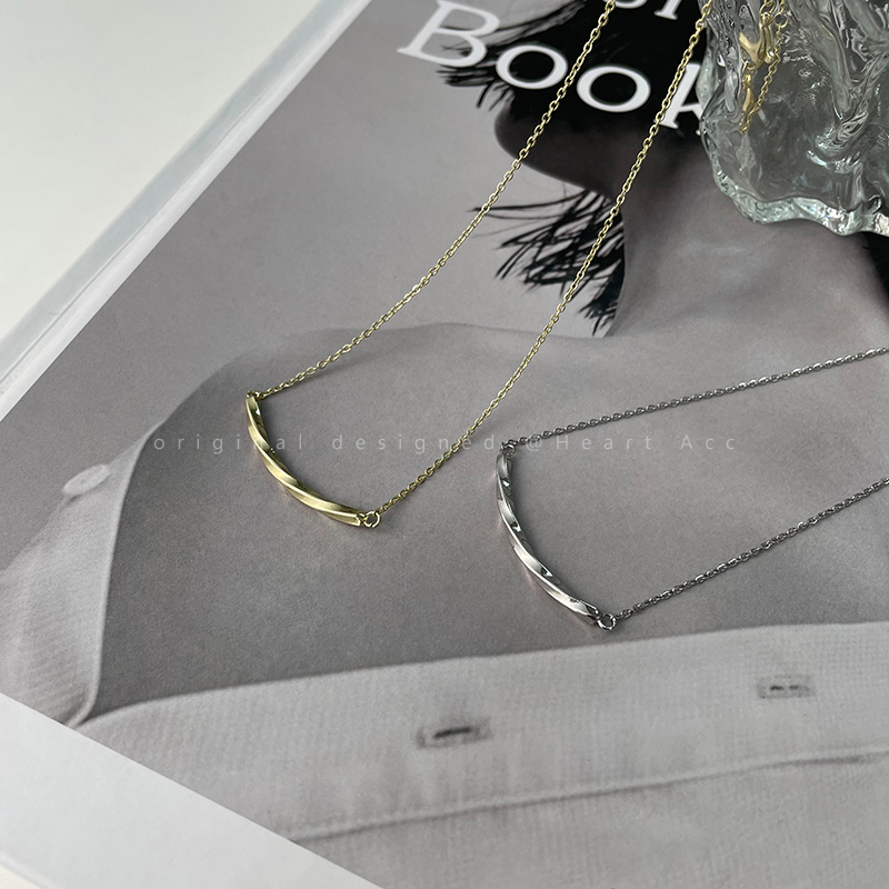 极速微笑弧形项链女2022u年新款潮时尚通勤百搭配饰ins温柔简约锁