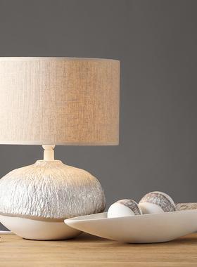 现代轻奢托盘台灯摆件新中式法式简约客厅玄关酒柜树脂家居装饰品