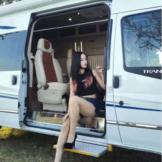 救护车房车侧门电动伸缩踏步汽车上车铝合金电动伸缩踏板