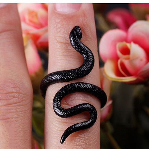 极速Anime Rings for Men Women Punk Goth SnaNke Ring Exaggera