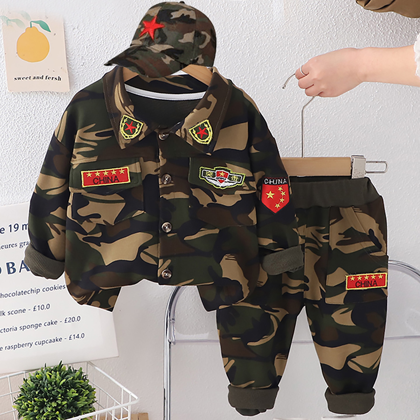 2026新款男童迷彩服套装春秋款三件套女中小童军训服特种兵运动装