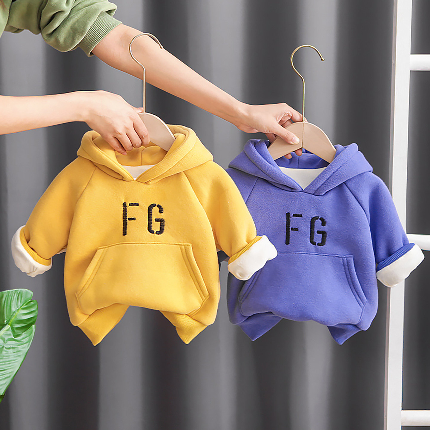 男童卫衣2025新款秋冬季加绒加厚连帽上衣宝宝洋气时髦百搭潮