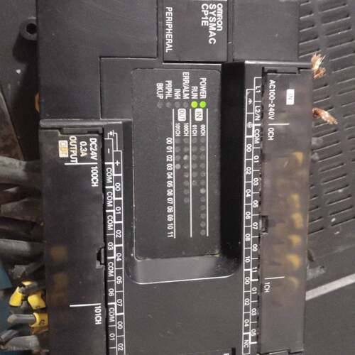 可维修CP1E-E30SDR-A ，，，欧姆龙成色可以实物