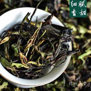新疆包邮云南野生古树白茶花香野韵高山荒野高杆老树寿眉月光白茶