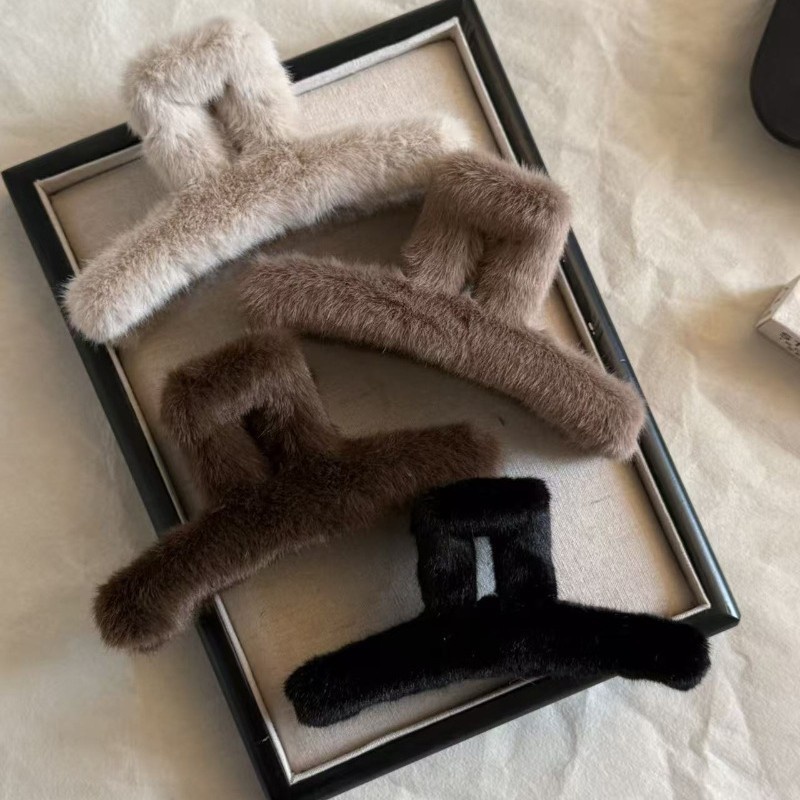 简约秋冬大号毛毛抓夹女2025新款鲨鱼夹发量多发夹后脑勺头饰