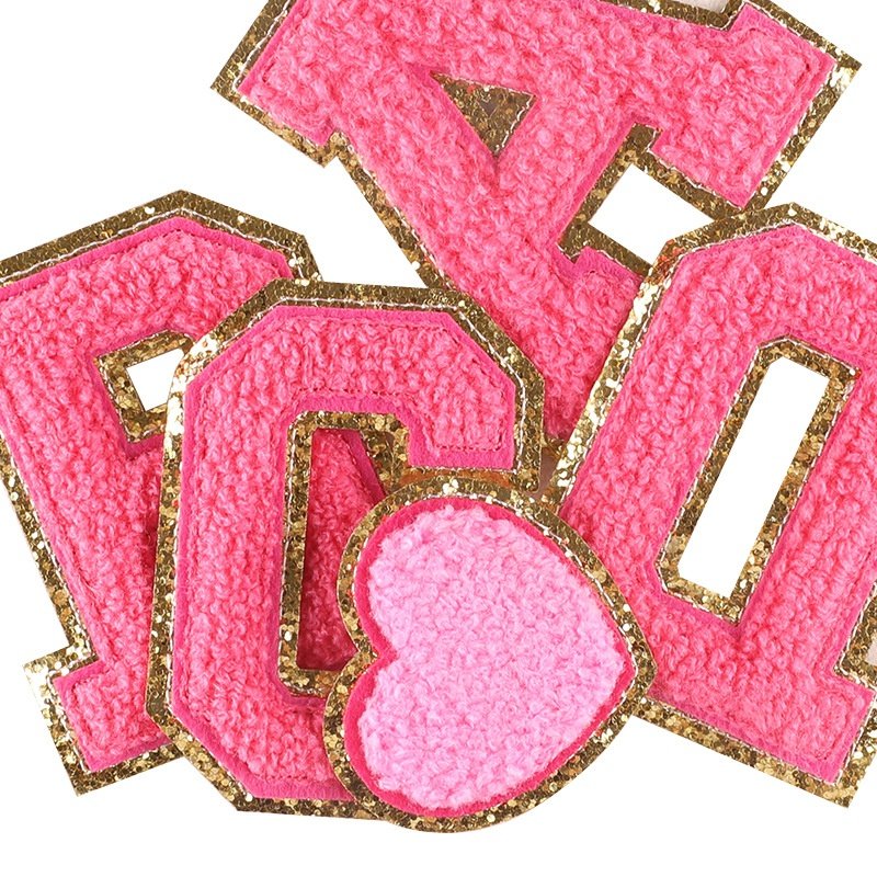 电脑绣花标玫红色毛巾绣英文字母章仔服装辅料金边雪尼尔刺绣布贴