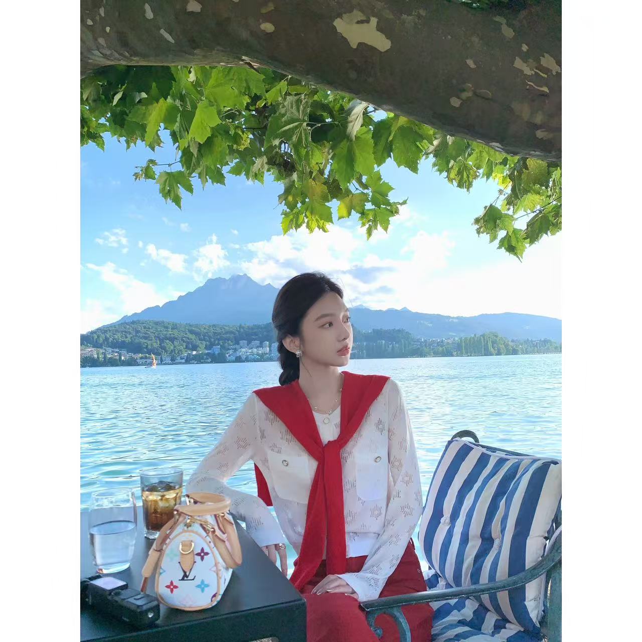 宋仁何【晨雾织锦】2025年秋季新款莱赛尔镂空圆领长袖针织衫外套