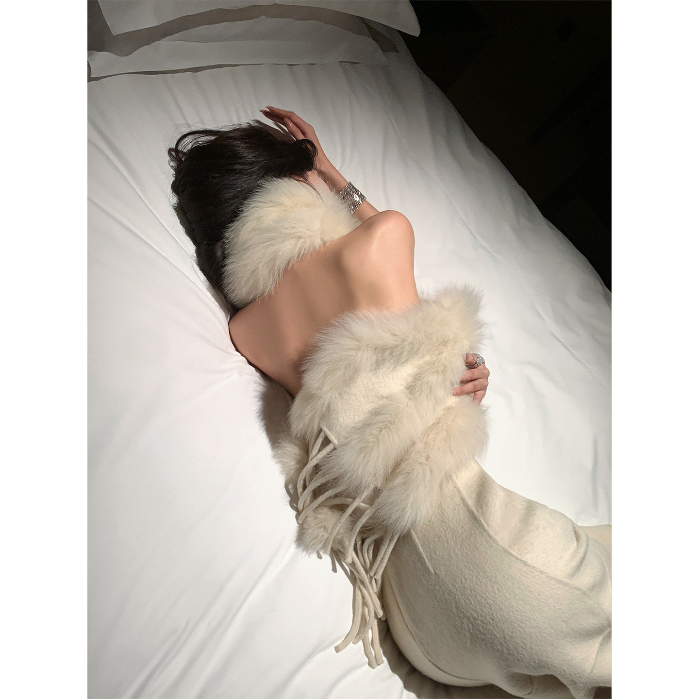 刘智贤【我的大小姐】财阀千金狐狸毛披肩晚宴礼服围巾女真毛皮草