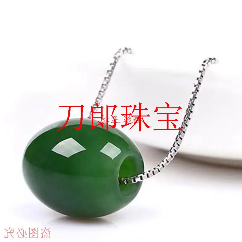 精选新疆和田玉路路通玉坠挂件菠菜绿碧玉转运珠玉吊坠高级气质款
