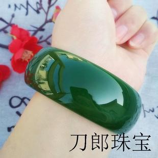 和田玉正圈手镯女款新疆高端菠菜绿色加宽加厚俄料青海料碧玉镯子