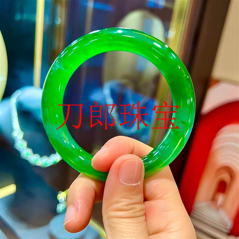 冰种帝王绿满绿飘花圆条玉石手镯