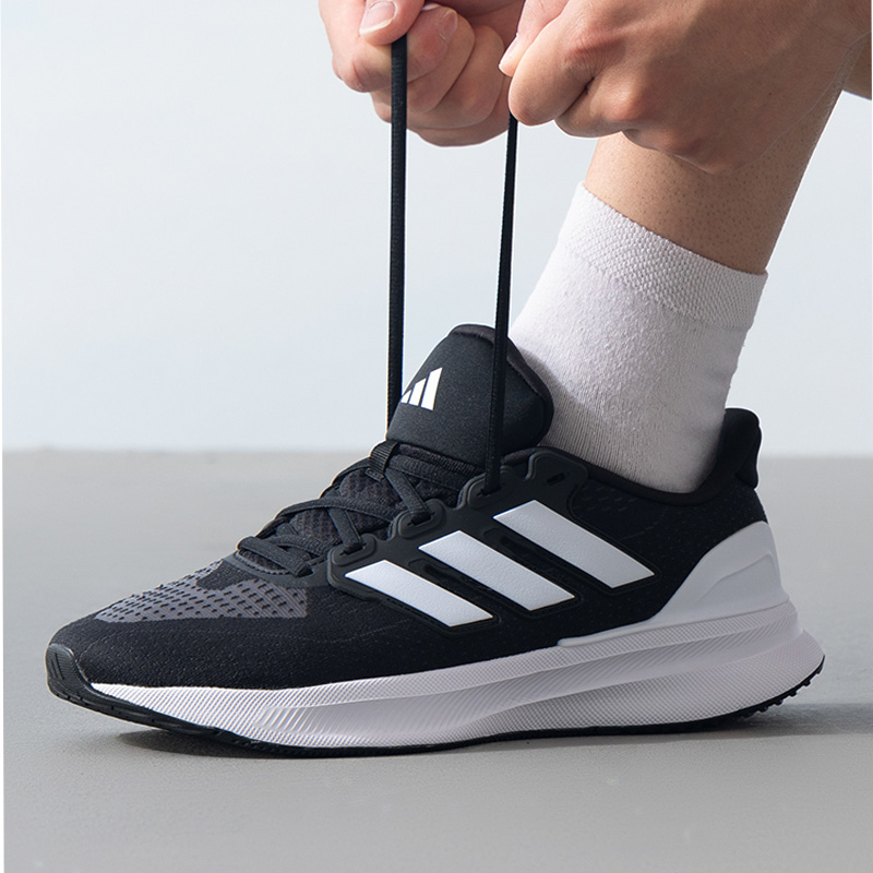 Adidas阿迪达斯男透气跑步鞋